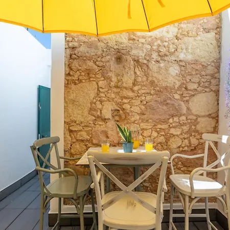 Leevin Affittacamere *