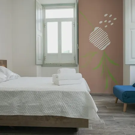 Leevin Pensión Distrito de Faro