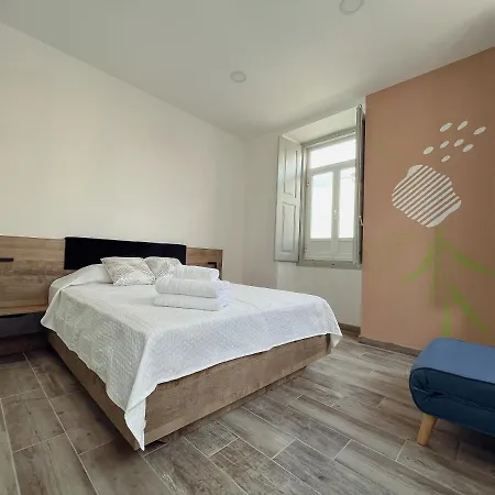 Leevin Guest house *